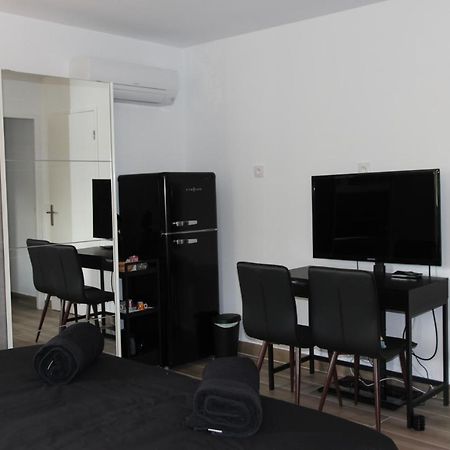 Maison D'Hote Villa Monique Cuges-les-Pins Kültér fotó