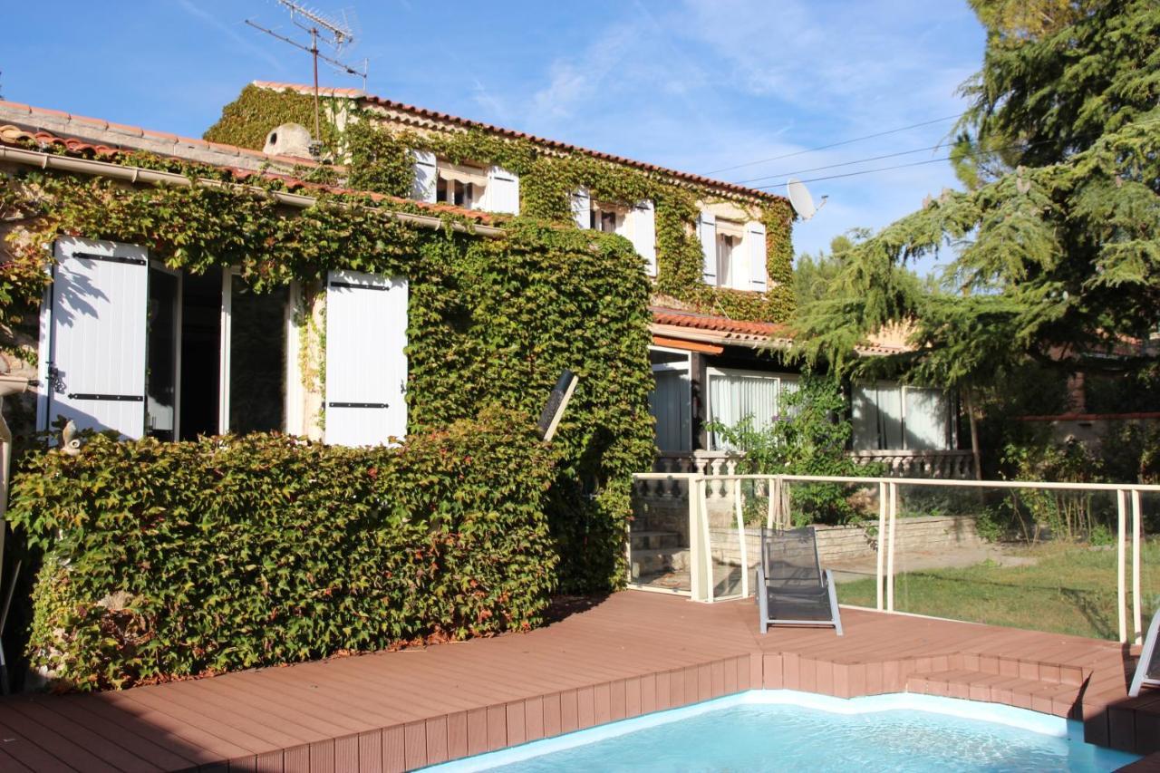 Maison D'Hote Villa Monique Cuges-les-Pins Kültér fotó